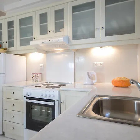 Naxian Queen Luxury & * Agia Anna (Naxos)