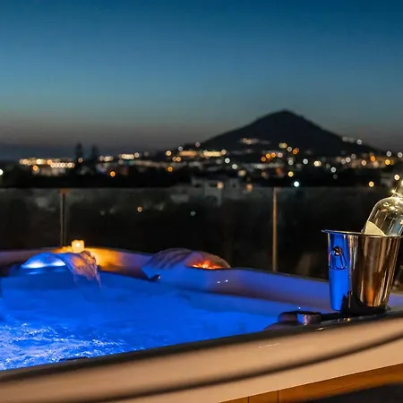 Naxian Queen Luxury & Αγία Άννα