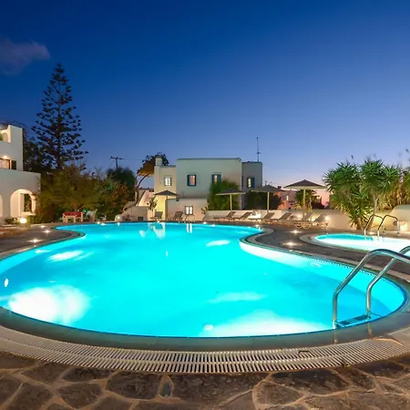 Naxian Queen Luxury & Αγία Άννα