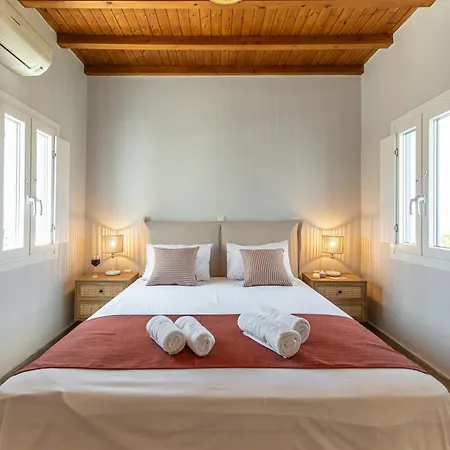 וילה Naxian Queen Luxury & Agia Anna (Naxos)