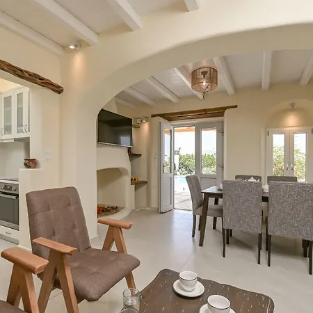 Naxian Queen Luxury & *